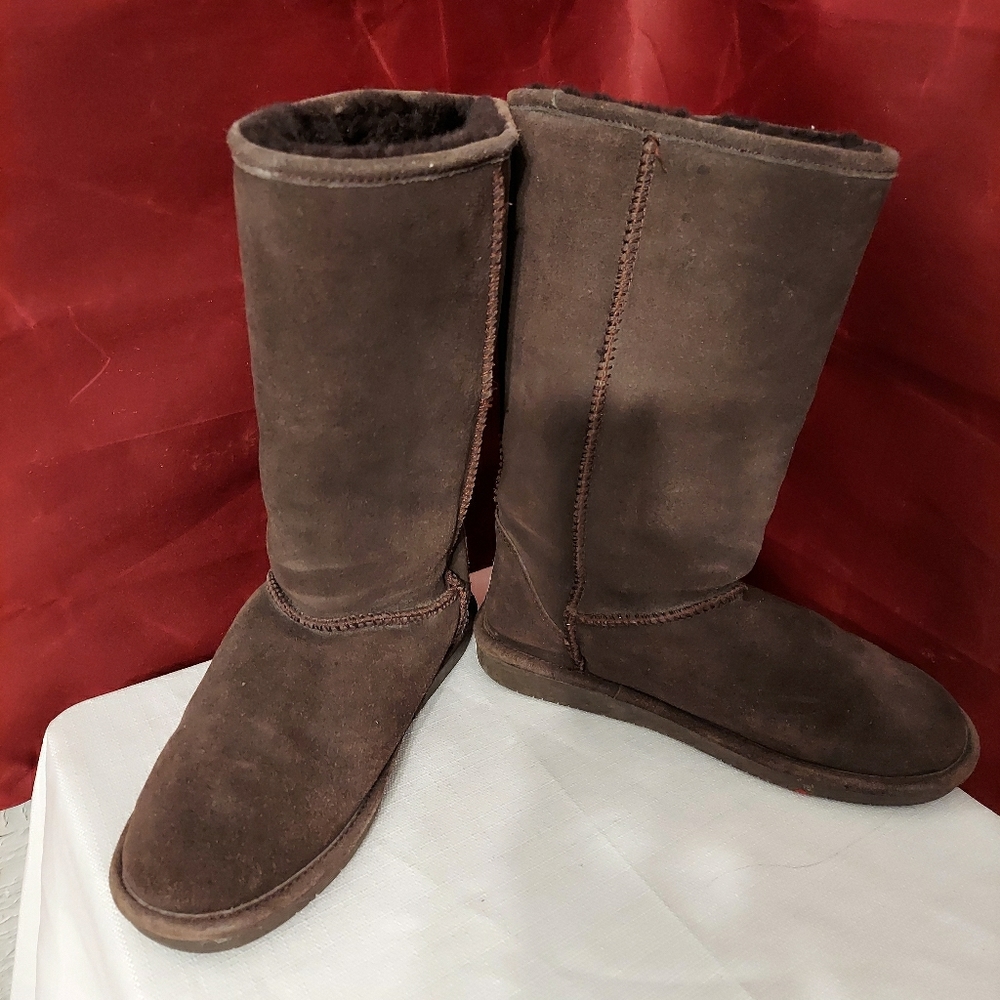 BearPaw Classic Women's Elle Tall Boot